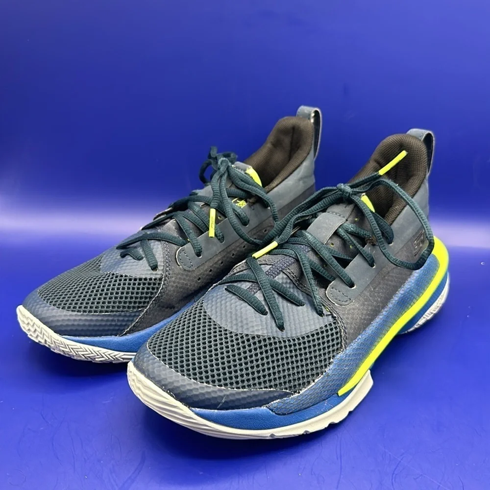 Under Armour GS Steph Curry Navy Blue Dub Nation 3022113-405 Size 6 Y